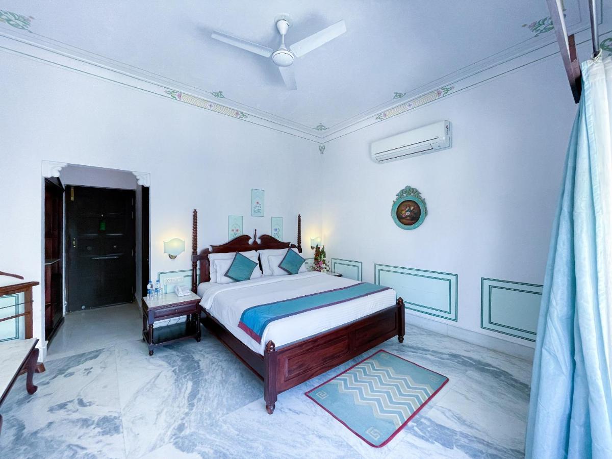 Hotel Amar Kothi à Udaipur Extérieur photo
