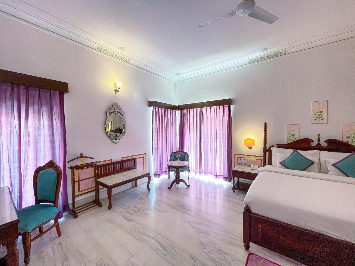 Hotel Amar Kothi à Udaipur Extérieur photo