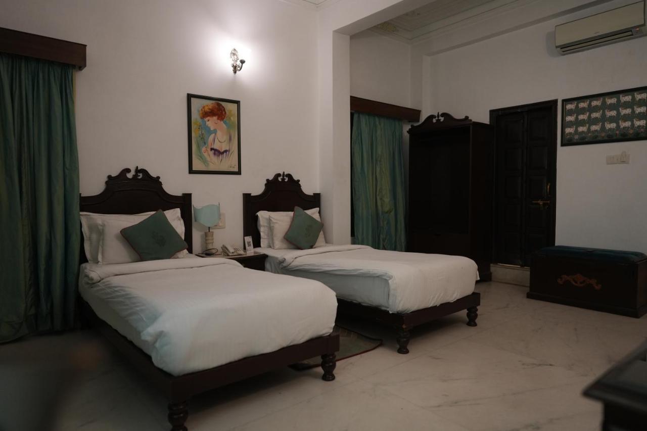 Hotel Amar Kothi à Udaipur Extérieur photo