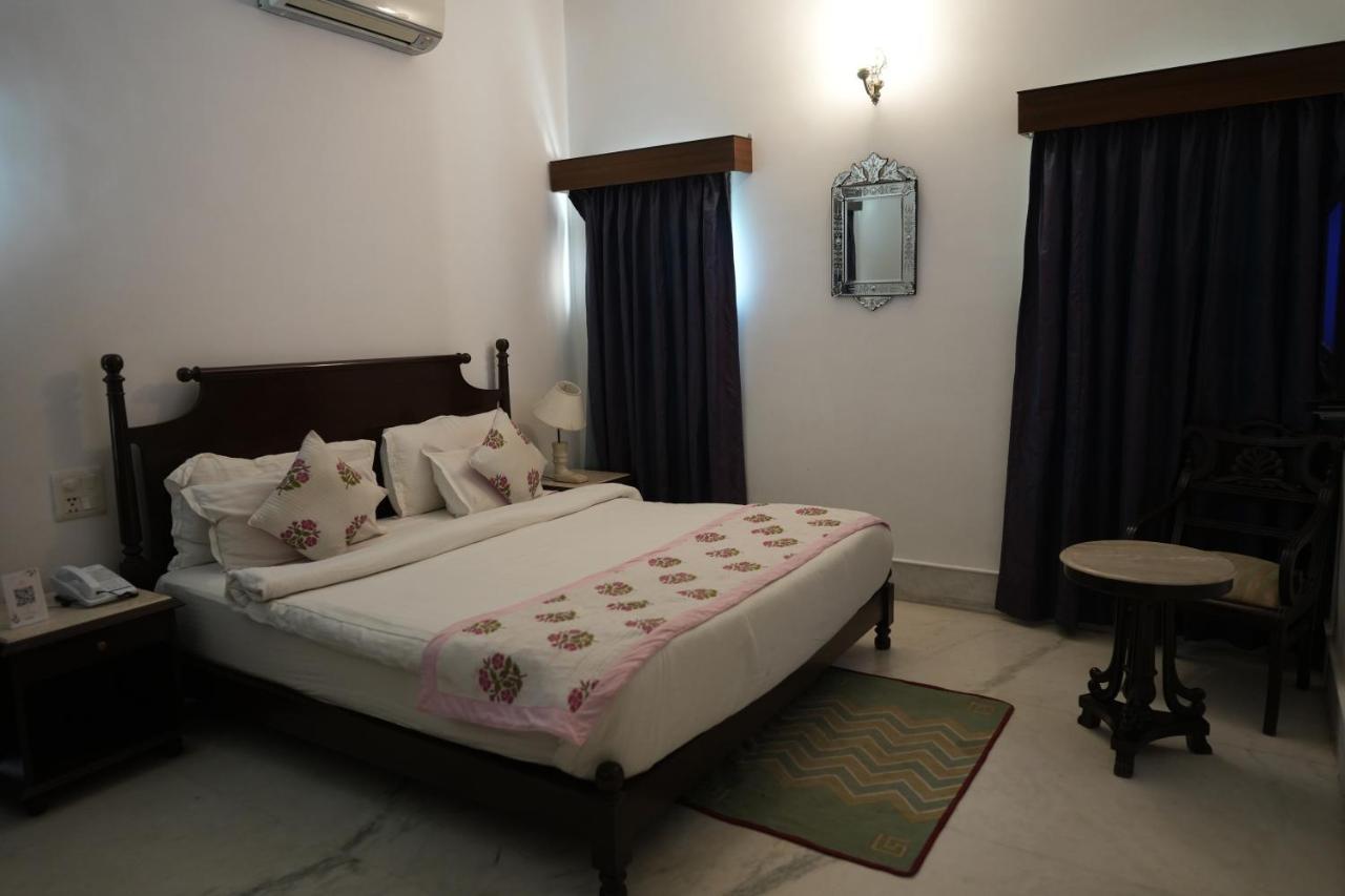 Hotel Amar Kothi à Udaipur Extérieur photo