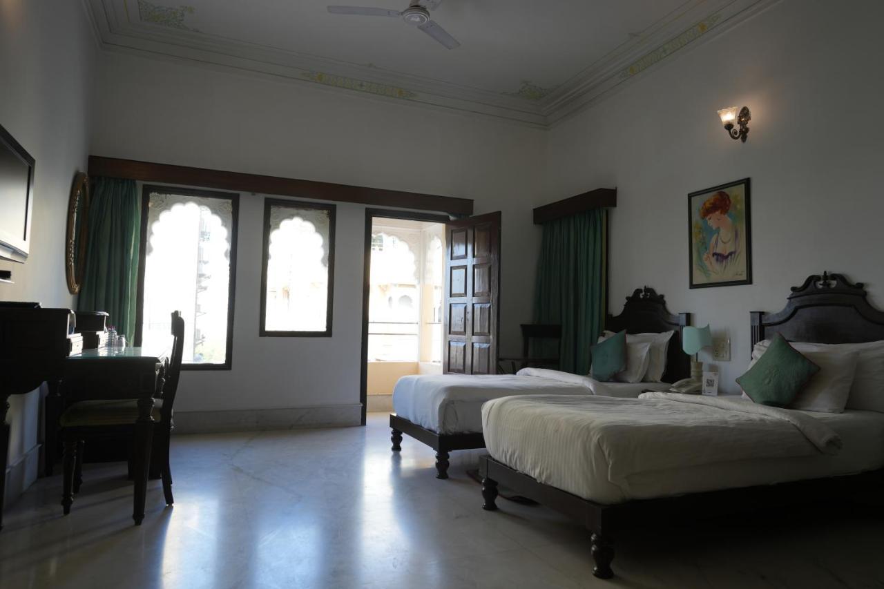 Hotel Amar Kothi à Udaipur Extérieur photo